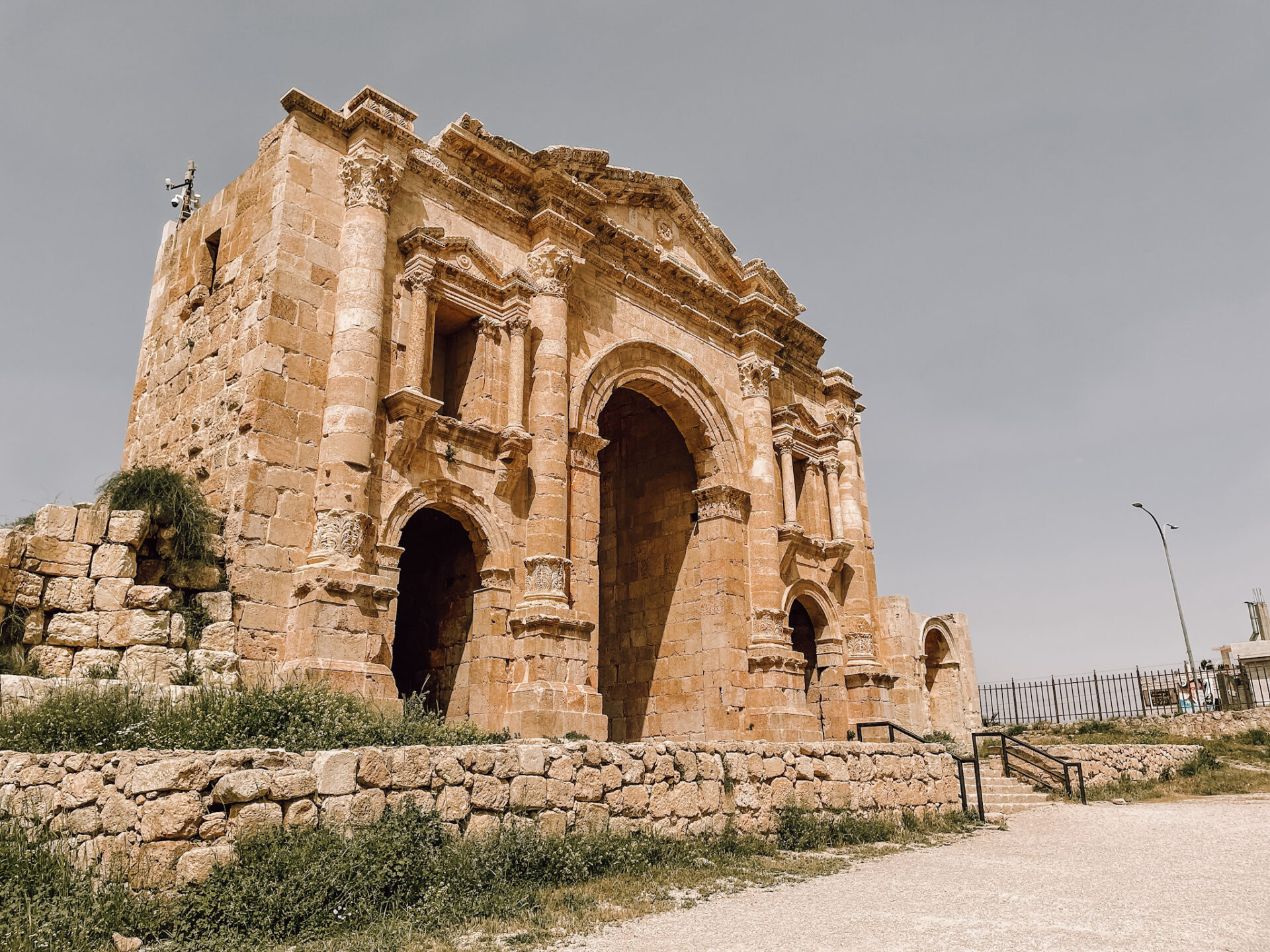 Hadrianus Arch Jerash